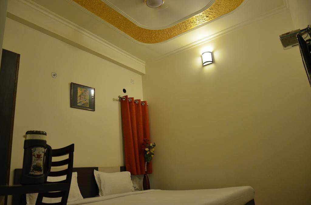 Divine Destination Hotel Varanasi Exterior foto