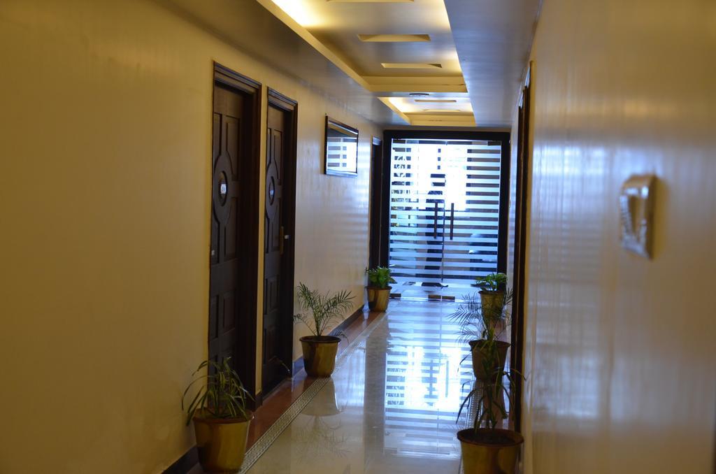Divine Destination Hotel Varanasi Exterior foto
