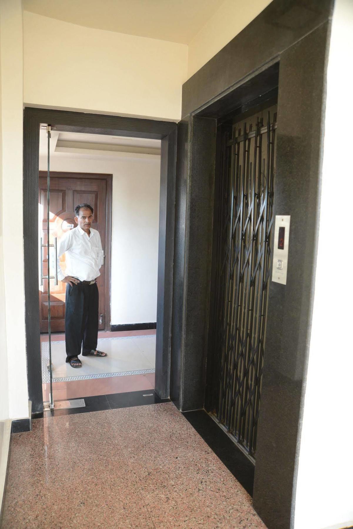 Divine Destination Hotel Varanasi Exterior foto
