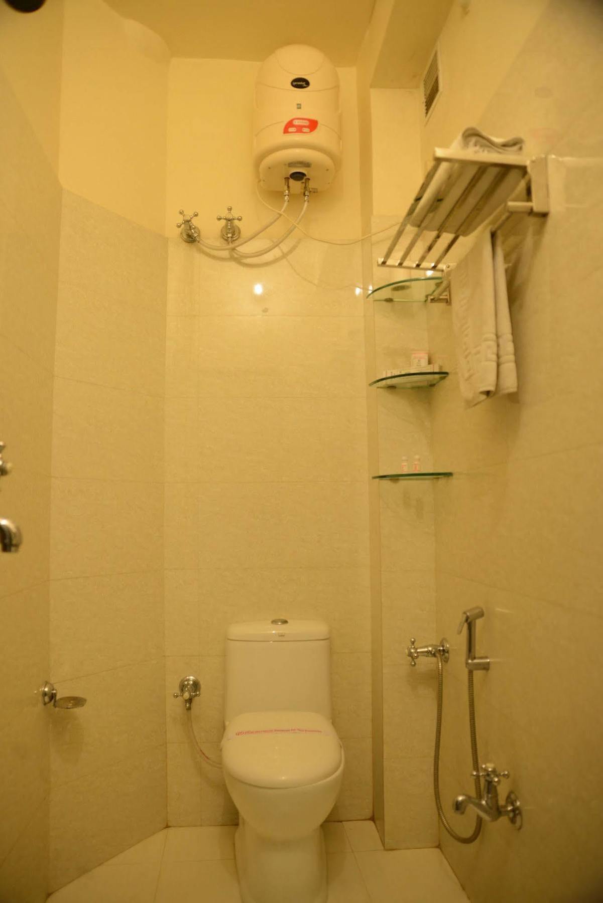 Divine Destination Hotel Varanasi Exterior foto